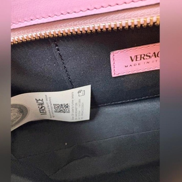 BRAND NEW VERSACE La Medusa crossbody bag - Picture 6 of 6